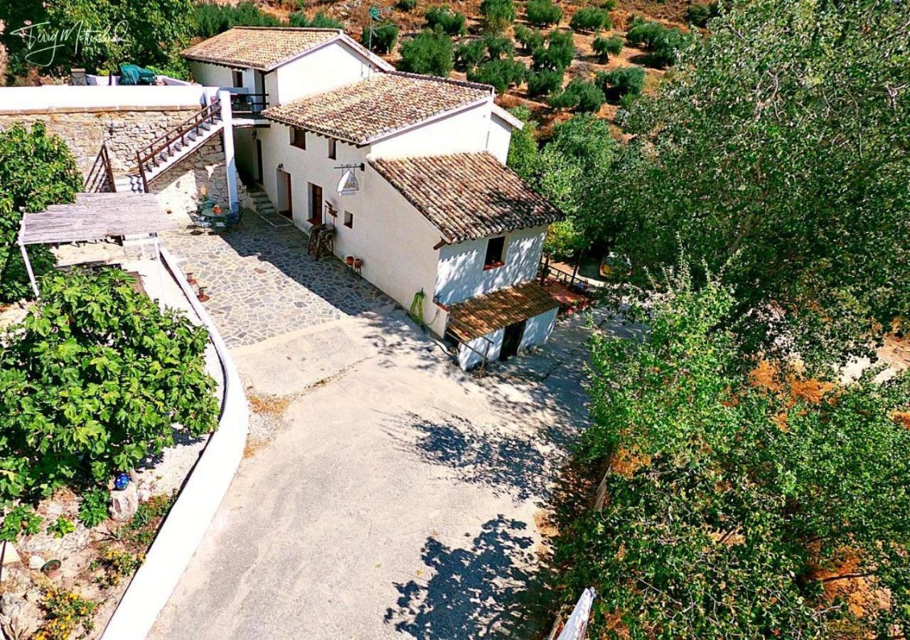 La Casa Del Agua Guest House Монтефрио Екстериор снимка