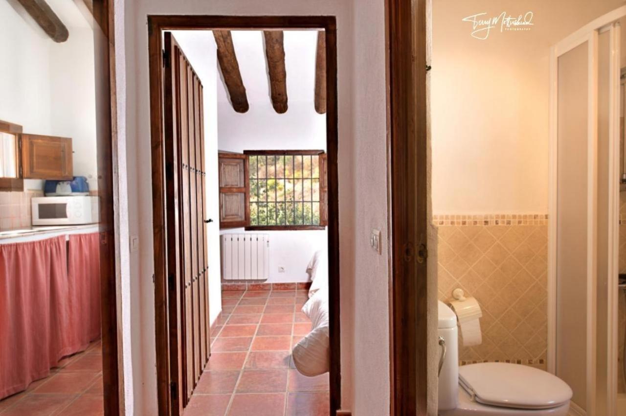 La Casa Del Agua Guest House Монтефрио Екстериор снимка
